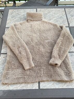 Zara knit brown fuzzy sweater